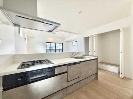 �L�b�`�� �����������������Ԃ����܂��A�Ί炠�ӂ��L�b�`��