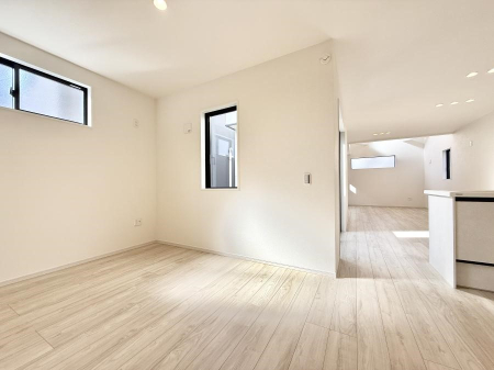 ���r���O ���������R�Ɖ�b�����܂��A�S�n�悢�ЂƂƂ�