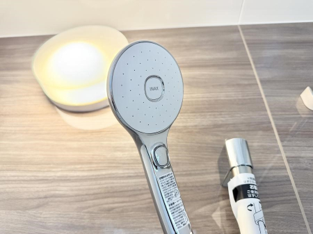 ���̑����� �ݔ����킴�킴�V�����[�����̃��o�[�܂Ŏ��L�΂��K�v���Ȃ��A�ȒP�Ɏ~���ł���