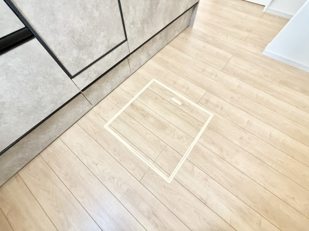 ���̑����� �ݔ����B�ꂽ���[�X�y�[�X�ŉƑS�̂��X�b�L��