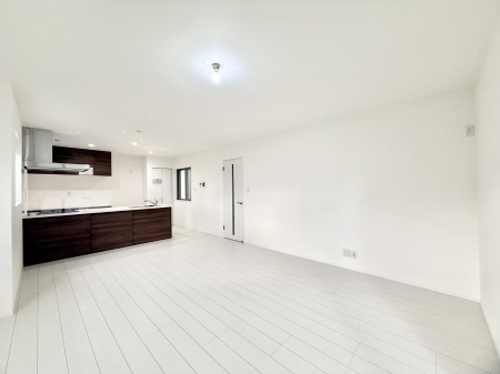 ���r���O ���������났�ƏΊ炪�W�܂�A�S���܂郊�r���O