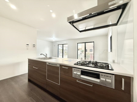 �L�b�`�� �������V���v���Ŕ������S�n�悢���Ԃ𐶂ރL�b�`�����