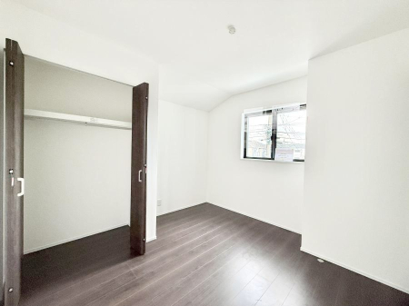 �q������ �������v���C�x�[�g��ԂƂ��ĐÂ��ŗ�������������񋟂��Ă���܂�