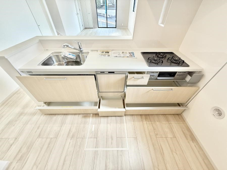 �L�b�`�� �����������������Ɗy�����Ȃ�A���K�ȃL�b�`�����