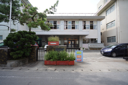 ���ӊ� ���w�Z 1750m ���c���s���򒆊w�Z