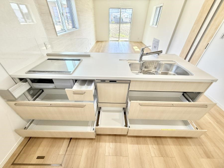 �L�b�`�� �������A�C�f�A�L����A�N���G�C�e�B�u�ȗ������