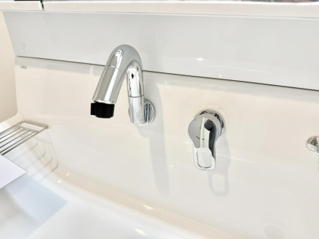 ���̑����� �ݔ����ׂ��������܂Ő􂢂₷���֗��ȃn���h�V�����[�t��