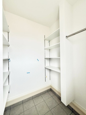 ���[ ����