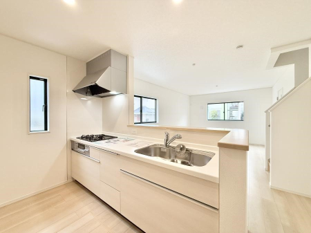 �L�b�`�� �������V���v���Ŕ������S�n�悢���Ԃ𐶂ރL�b�`�����