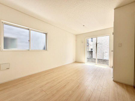 ���r���O ���������R�Ɖ�b�����܂��A�S�n�悢�ЂƂƂ�