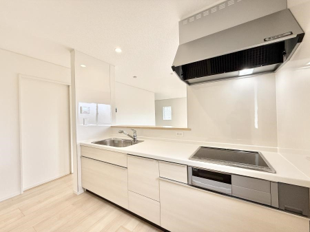 �L�b�`�� �������Ƒ����J��[�߂�A������̂���L�b�`��