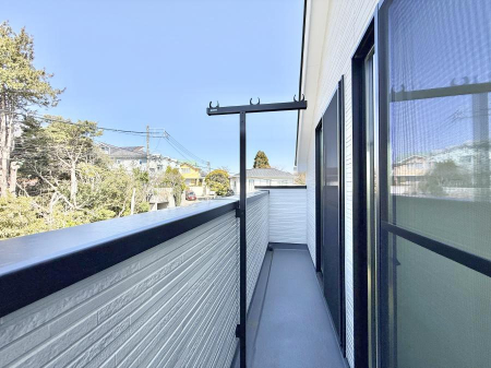 �o���R�j�[ ������ �G�߂̈ڂ낢����������J���I�ȋ�Ԃł�