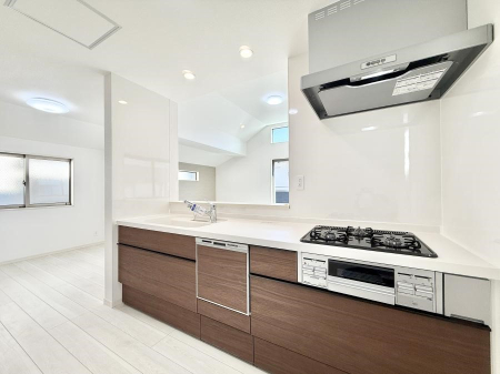 �L�b�`�� �������V���v���Ŕ������S�n�悢���Ԃ𐶂ރL�b�`�����