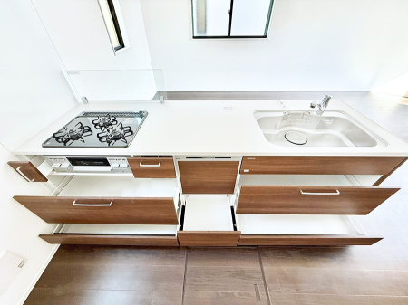 �L�b�`�� �������Ƒ����J��[�߂�A������̂���L�b�`��