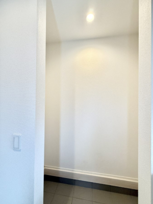 ���[ ����