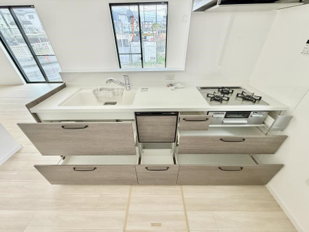 �L�b�`�� ���������y���݂ƐH�ׂ�K����͂���L�b�`��