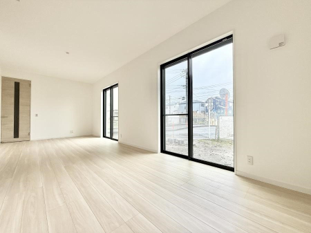 ���r���O ���������R�Ɖ�b�����܂��A�S�n�悢�ЂƂƂ�