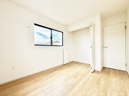 �Q�� ���������̔z�u��ʋC���̗ǂ��݌v�ŕ����̋�C�������炸�A��ɐV�N�ȋ�C������܂�