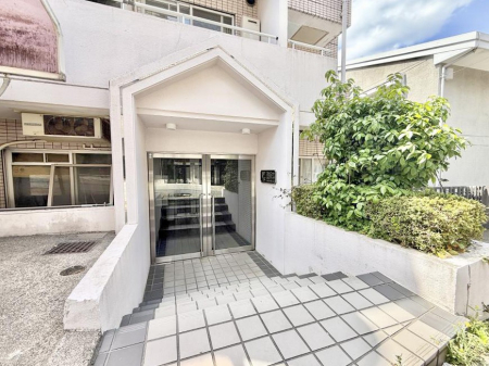 �G���g�����X �O�ρ��������������͋C�̃G���g�����X���Z�܂������������}���܂�