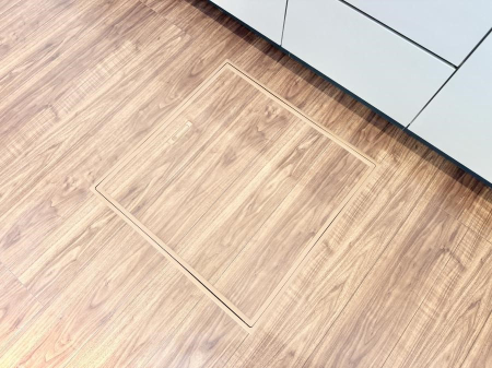 ���̑����� �ݔ����B�ꂽ���[�X�y�[�X�ŉƑS�̂��X�b�L��