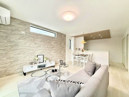 ���r���O ���������났�ƏΊ炪�W�܂�A�S���܂郊�r���O