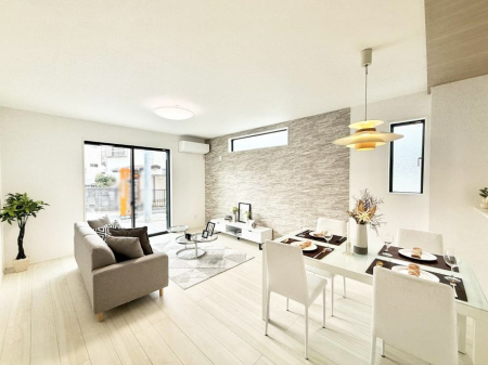 ���r���O ���������S�n�̂����A���z�̃��r���O