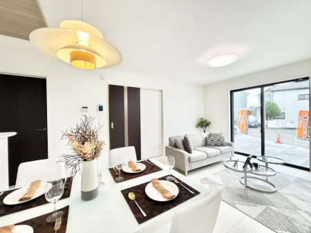 ���r���O ���������R�Ɖ�b�����܂��A�S�n�悢�ЂƂƂ�