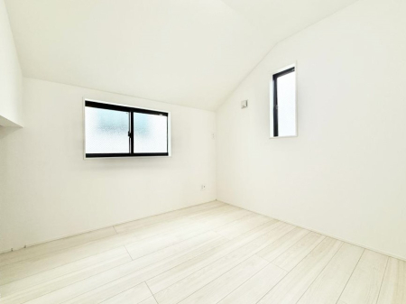 �Q�� ���������̔z�u��ʋC���̗ǂ��݌v�ŕ����̋�C�������炸�A��ɐV�N�ȋ�C������܂�