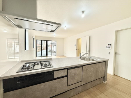 �L�b�`�� �������Ƒ����J��[�߂�A������̂���L�b�`��