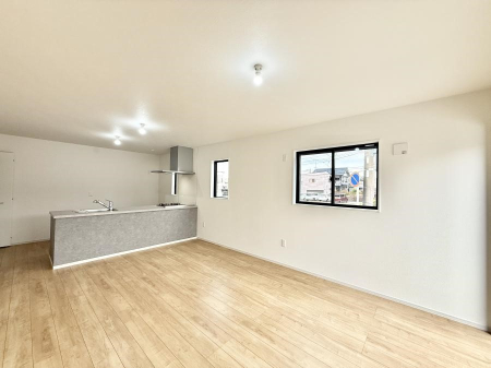 ���r���O ���������났�ƏΊ炪�W�܂�A�S���܂郊�r���O