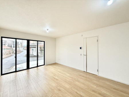 ���r���O ���������R�Ɖ�b�����܂��A�S�n�悢�ЂƂƂ�