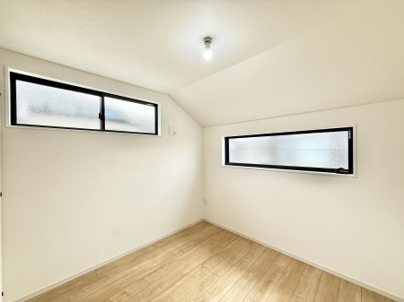 �q������ �������Ƌ�⃌�C�A�E�g�����R�ɔz�u�ł��邽�ߎg�����肪�ǂ����K�ɉ߂����܂�