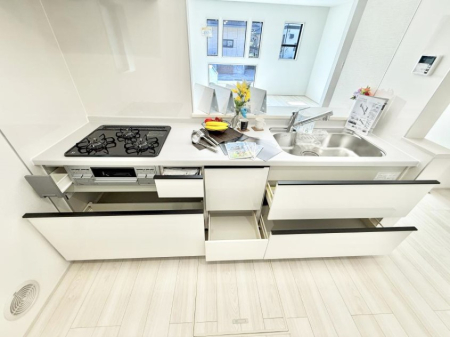 �L�b�`�� �����������������Ɗy�����Ȃ�A���K�ȃL�b�`�����