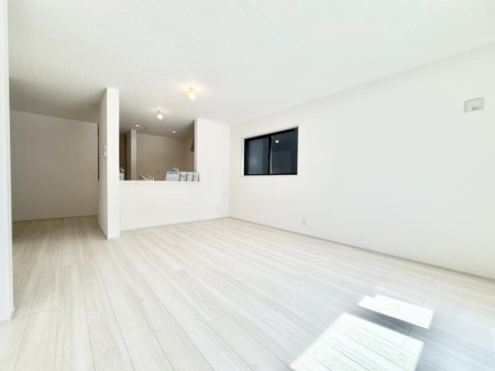 ���r���O ���������R�Ɖ�b�����܂��A�S�n�悢�ЂƂƂ�