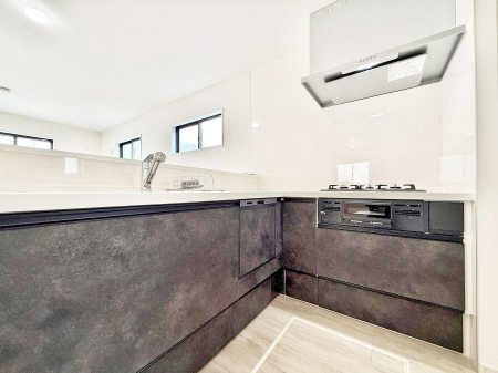 �L�b�`�� �������V���v���Ŕ������S�n�悢���Ԃ𐶂ރL�b�`�����