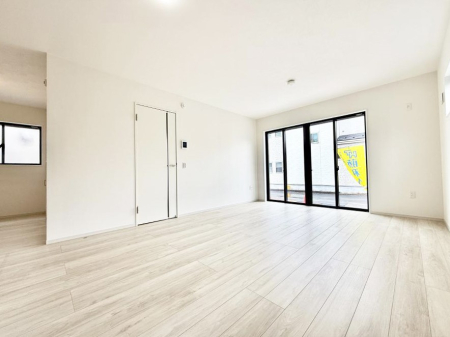 ���r���O ���������R�Ɖ�b�����܂��A�S�n�悢�ЂƂƂ�