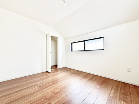 �q������ �������v���C�x�[�g��ԂƂ��ĐÂ��ŗ�������������񋟂��Ă���܂�