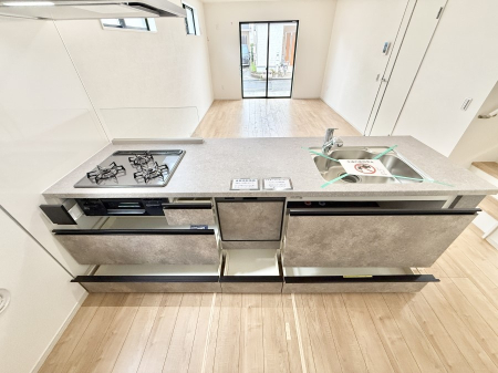 �L�b�`�� �����������������Ɗy�����Ȃ�A���K�ȃL�b�`�����