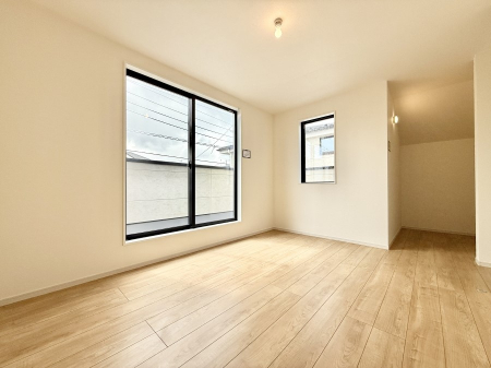 �Q�� ���������̔z�u��ʋC���̗ǂ��݌v�ŕ����̋�C�������炸�A��ɐV�N�ȋ�C������܂�