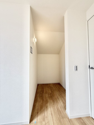 ���[ ����