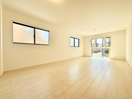 ���̑����� �������Ƒ��̏Ί炪���ӂ��A���났�̋��