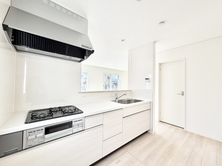 �L�b�`�� �����������������Ɗy�����Ȃ�A���K�ȃL�b�`�����