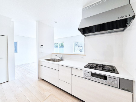 �L�b�`�� �����������������Ԃ����܂��A�Ί炠�ӂ��L�b�`��