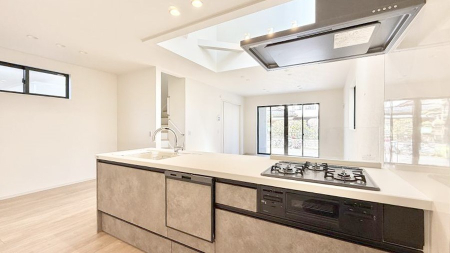 �L�b�`�� �������Ƒ����J��[�߂�A������̂���L�b�`��