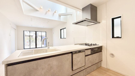 �L�b�`�� ���������y���݂ƐH�ׂ�K����͂���L�b�`��