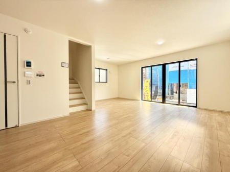 ���̑����� �������Ƒ��̏Ί炪���ӂ��A���났�̋��