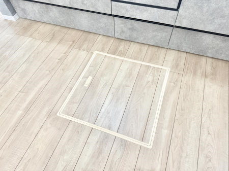 ���̑����� �ݔ����B�ꂽ���[�X�y�[�X�ŉƑS�̂��X�b�L��