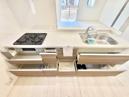 �L�b�`�� �����������������Ԃ����܂��A�Ί炠�ӂ��L�b�`��