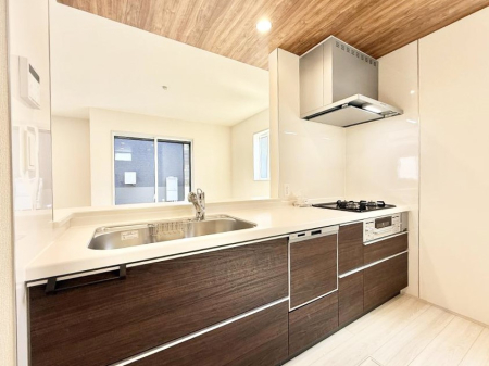 �L�b�`�� ���������y���݂ƐH�ׂ�K����͂���L�b�`��