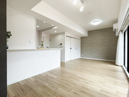 ���r���O ���������C�ɓ���̏ꏊ�ŁA�̂�т�Ƃ������Ԃ�